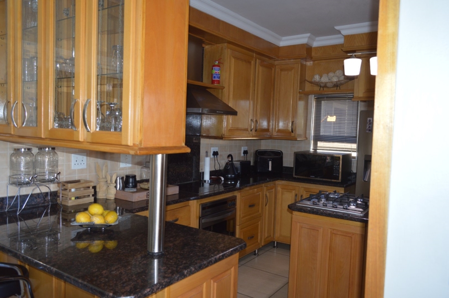 3 Bedroom Property for Sale in Wilkoppies North West